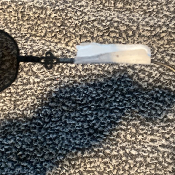 Quay Women’s Guizio Balance Sunglasses in black with black lenses NWT! - Picture 4 of 9